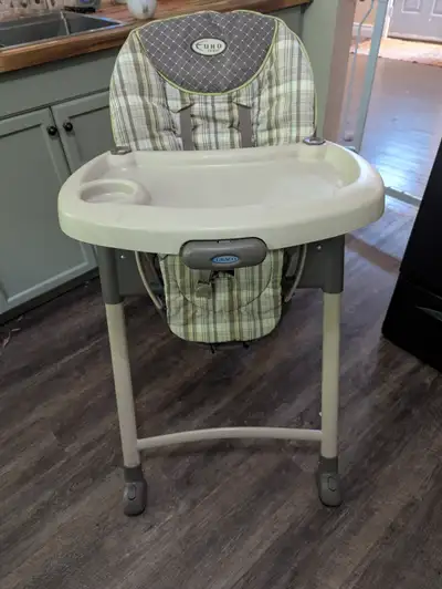 Graco high chair excellent condition, View more