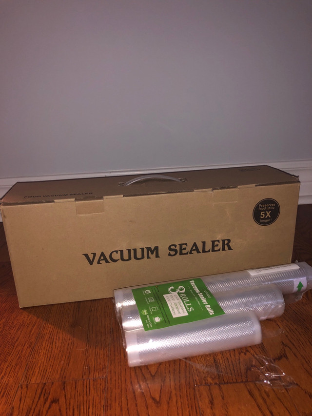 Vacuum sealer and bags in Other in Hamilton - Image 3