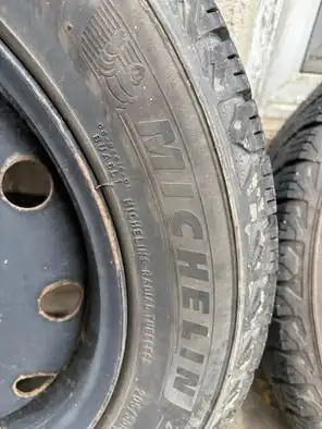 Four Michelin X Ice/snow studless winter tires on rims with sensors. Still have lots of wear left. 7...