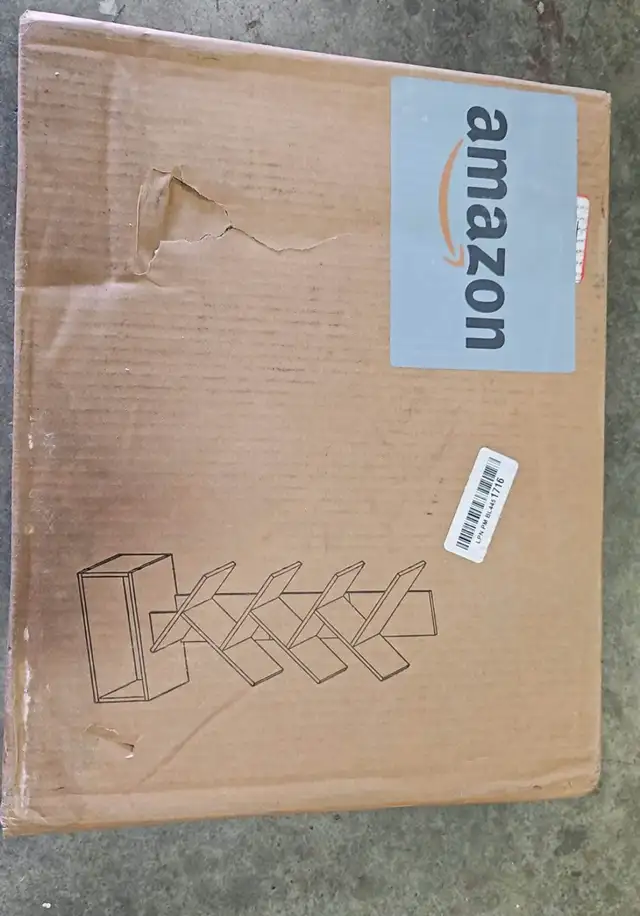 Yoobure Tree Bookshelf - 6 Shelf Retro Floor Standing Bookcase,  in Bookcases & Shelving Units in Hamilton - Image 10