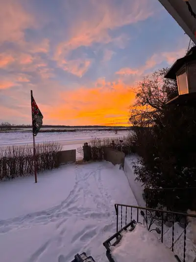 12 foot aluminum with false floor,two captains seats,fish finder,2012 Trailer 2018 maraca lights wor...