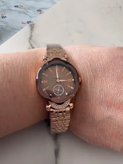 Cavention Rose Gold Women’s Watch – Crystal Design – With Box, View more