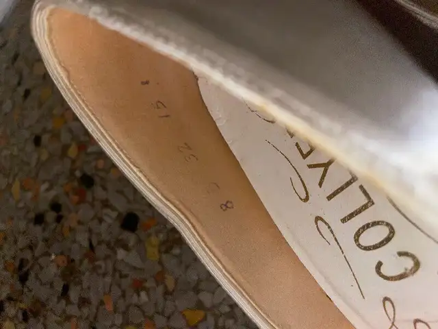 White shoes  women’s retro pinup in Women's - Shoes in City of Montréal - Image 4