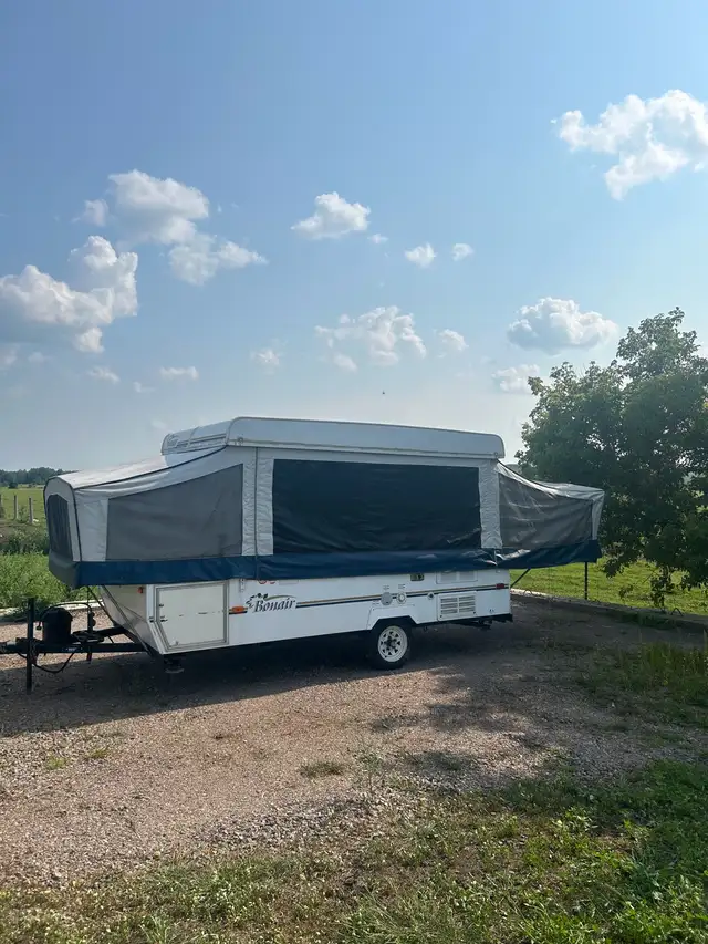 tent trailer  in Travel Trailers & Campers in Pembroke - Image 2