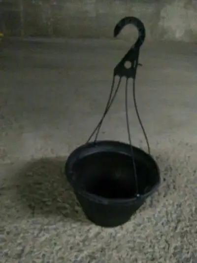 black hanging pot $3, View more