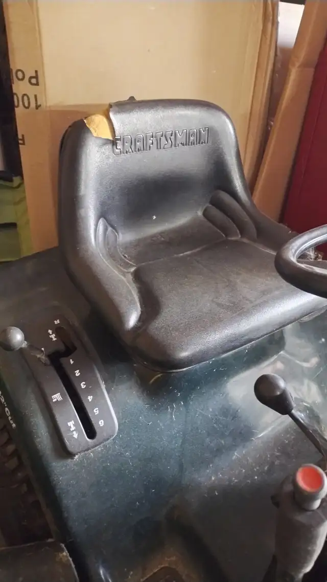 Craftsman Lawnmower in Lawnmowers & Leaf Blowers in Barrie - Image 4