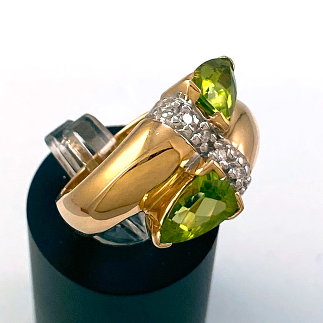 14k Yellow Gold Peridot and Diamond Ring, Sz 5 (estate 00023245) in Jewellery & Watches in Oakville / Halton Region - Image 4
