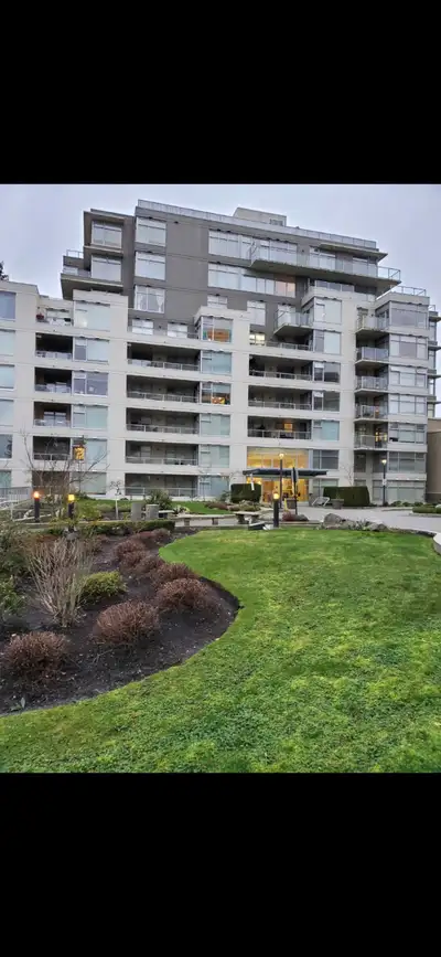 This charming 1 bed + den apartment is ideally located just steps from SFU Burnaby, offering unbeata...