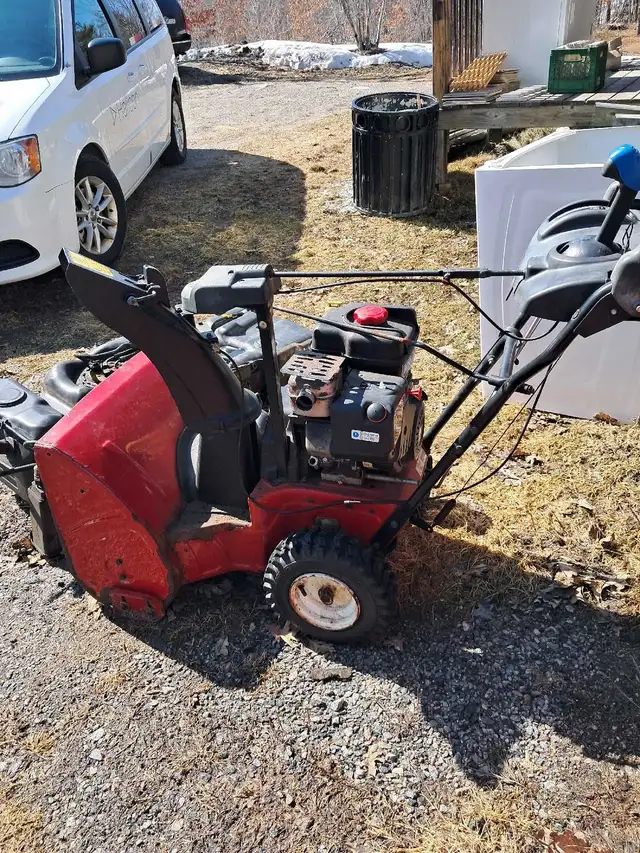 Toro Snowblower in Snowblowers in Barrie - Image 3