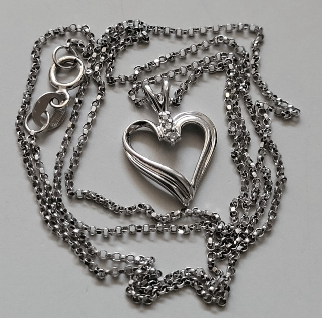 10k White Gold Rolo Chain Link Necklace w/ Diamond Heart Pendant in Jewellery & Watches in Oshawa / Durham Region