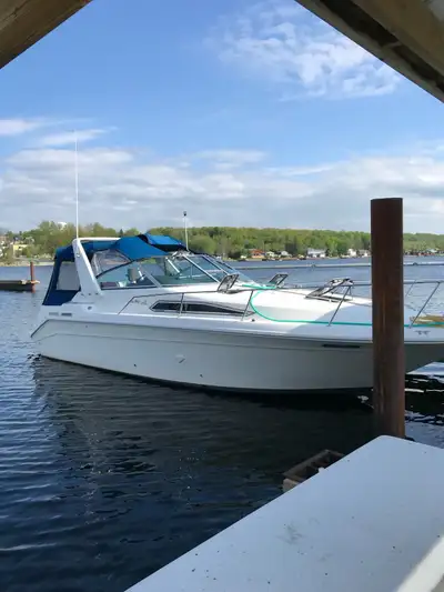 I am selling my SeaRay Sundancer 290, a well-maintained vessel that offers a blend of comfort and pe...