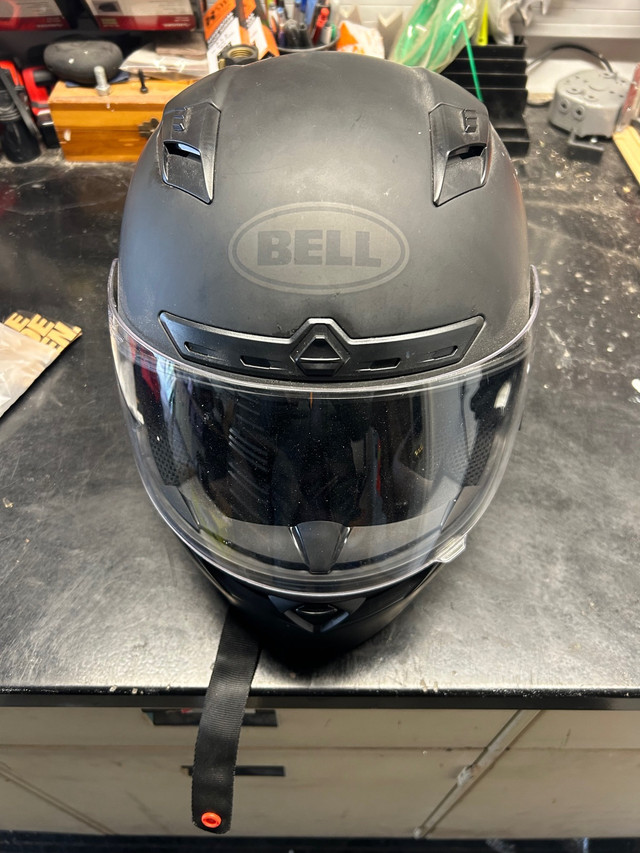 Bell full face helmet in Clothing, Shoes & Accessories in Oshawa / Durham Region