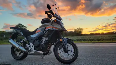 2016 Honda CB500X Mileage: 25,950 km Excellent condition, recently serviced and ready for the season...