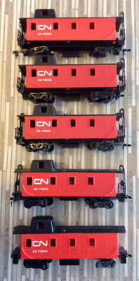 Train Wagons Caboose HO CN Canadien National Rear Bay Window