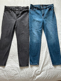 Women’s 2 Pair Jeans ( Buffalo)