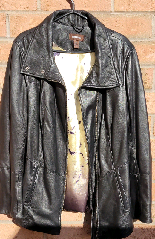 Women's Black Danier Leather Jacket (Thinsulate) in Women's - Tops & Outerwear in Oshawa / Durham Region - Image 5