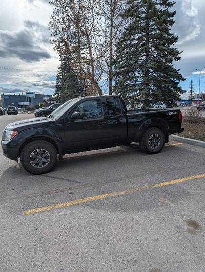 Nissan frontier King Cab Pro 4X 6SP manual