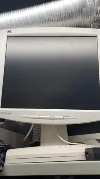 Square computer monitors
