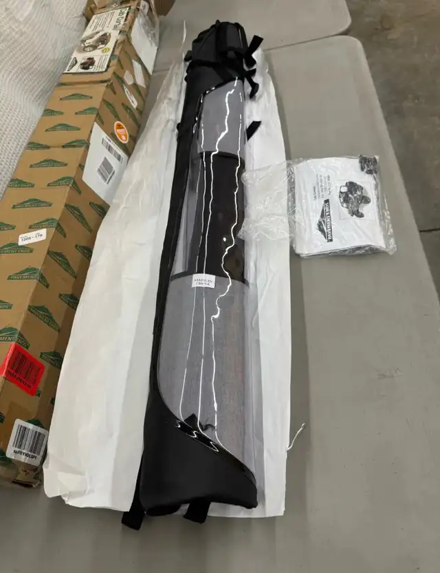 Jeep Pavement Ends Cab Curtain Black in Other in Hamilton - Image 8