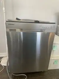 Dishwasher Samsung DW80J3020US