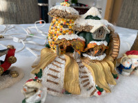 CHARMING TAILS  CHRISTMAS VILLAGE MAGIC FOR LITTLE GRANDKIDS