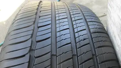 1 x 235/45/18 MICHELIN primacy all season tire 90 % 95 tread left good condition Dot#2022 ONLY ONLY...