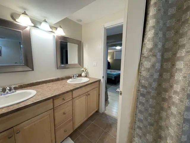 CALEDON EAST :  2 BEDROOMS +1 BATH  APARTMENT  FOR RENT in Long Term Rentals in Oakville / Halton Region - Image 3