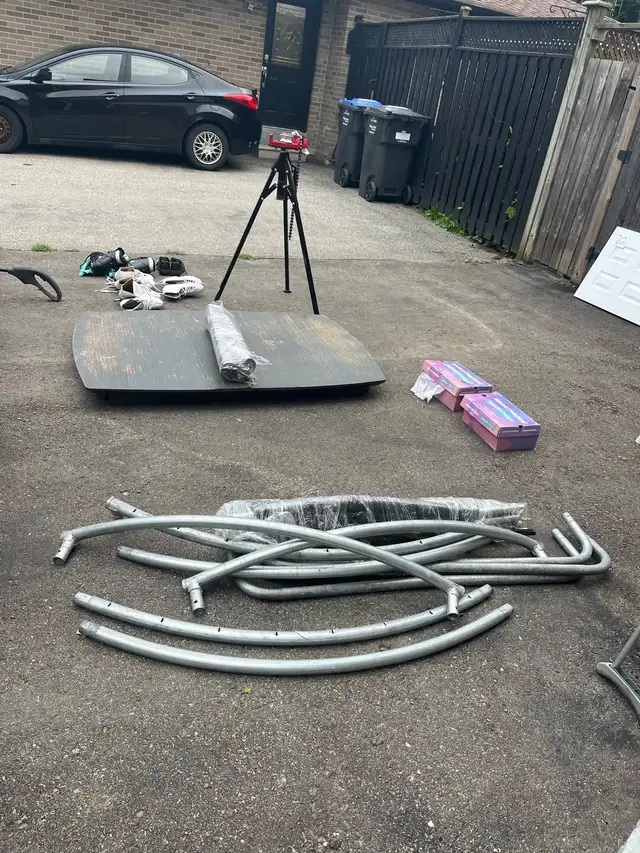 Sale (Trampoline, dining table) $10 in Other in Mississauga / Peel Region - Image 2