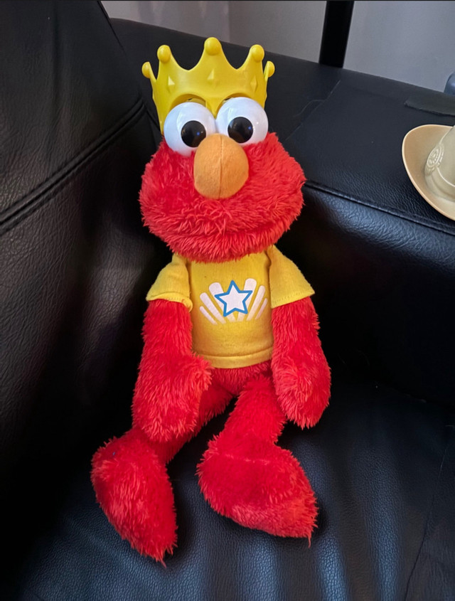 Tickle Me Elmo in Toys in Ottawa - Image 3