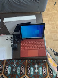 Microsoft Surface go tablet 10,5 inch 8gb ram with keyboard