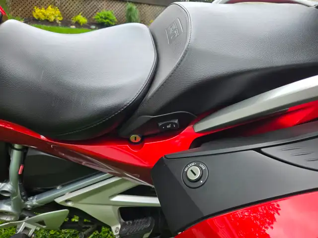 2018 BMW R1200RT in Sport Touring in New Glasgow - Image 7