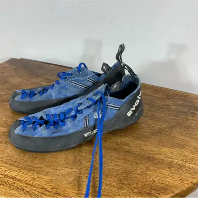 Evolv, climbing shoes   for men / homme, View more