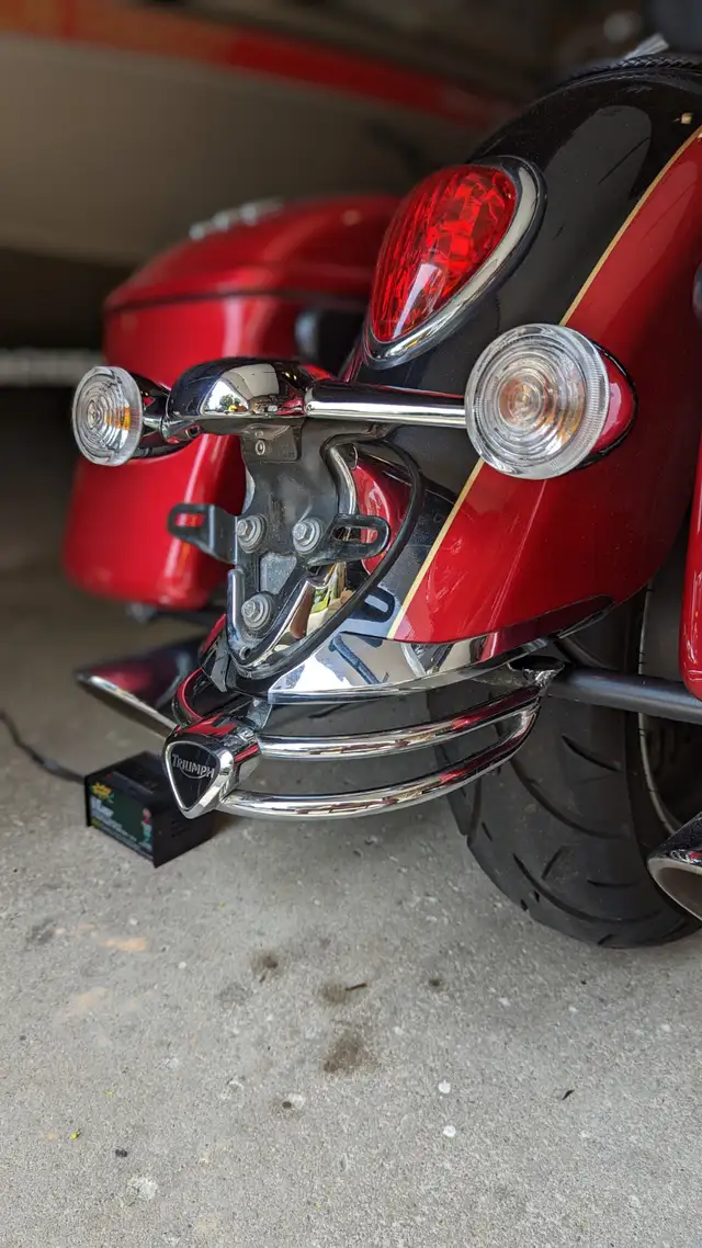 2014 Triumph Rocket III Touring in Touring in City of Toronto - Image 6