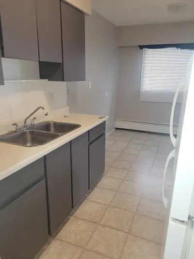 This two bedroom townhouse is ideally located near the hospital, college, and the Community Forest....