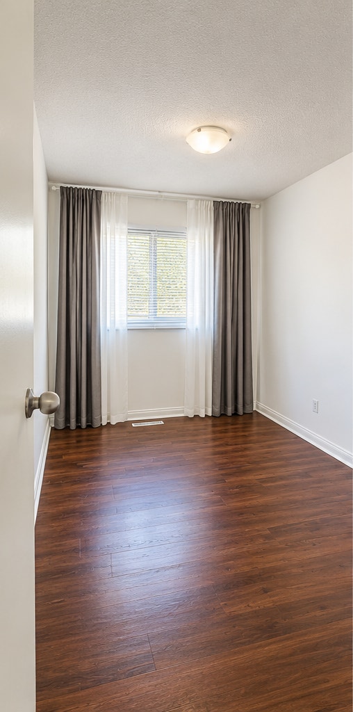 House for rent in Charleswood 5