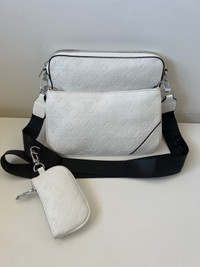 Louis Vuitton Trio Messanger Bag white 