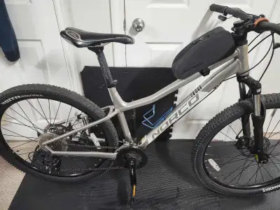 Norco Storm - 2x8 drivetrain - 27.5 wheelset - Small frame Nothing wrong 587-966-9158 Taradale Ne Lo...