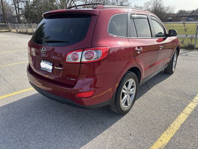 2012 Santa FeLimited 3.5L V6 AWD in Cars & Trucks in Markham / York Region - Image 3