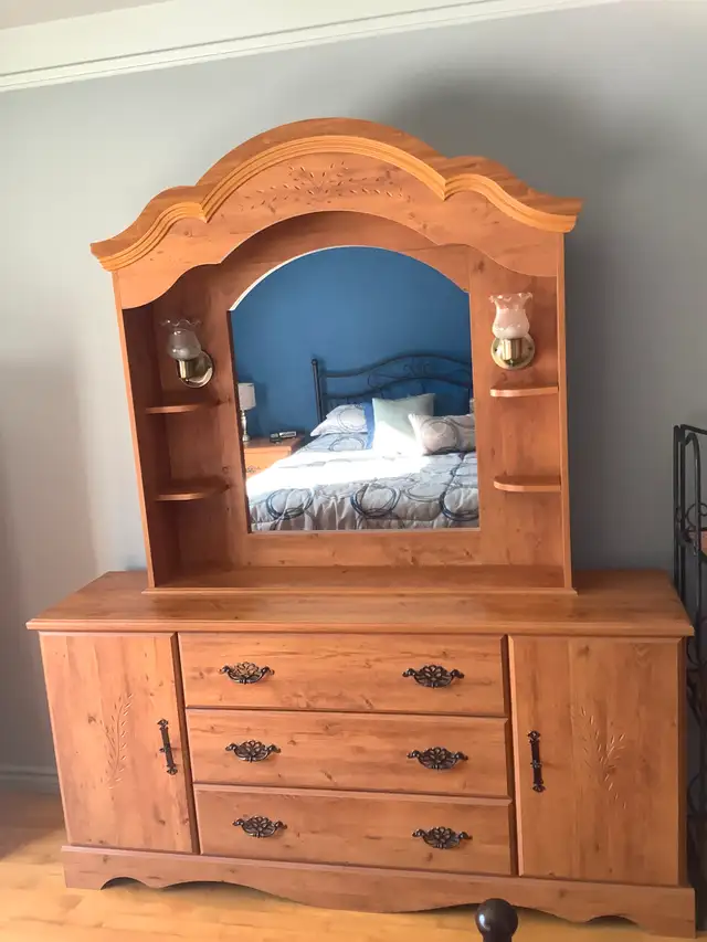 SET DE CHAMBRE COMPLET in Beds & Mattresses in Laval / North Shore - Image 4