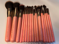 Full set Luxie Makeup Brush set in Rose Gold