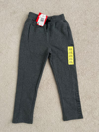 Boys 5/6 pants (new)