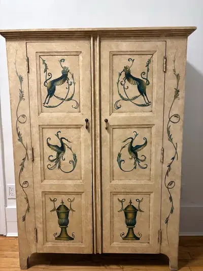 Armoire / rangement , View more