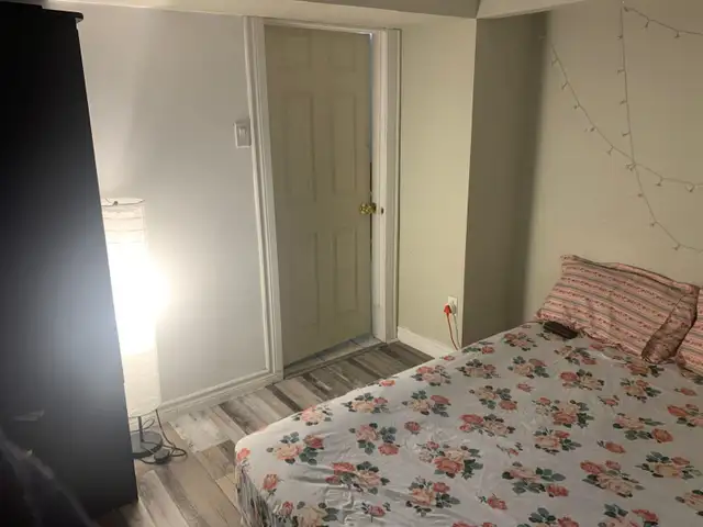 Girls ONLY - Furnished Room for Rent in Malton in Room Rentals & Roommates in Mississauga / Peel Region - Image 2