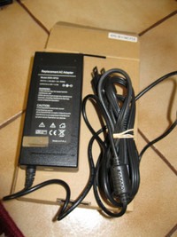 laptop adapter, charger 19 V 4.74A dell toshiba Hp