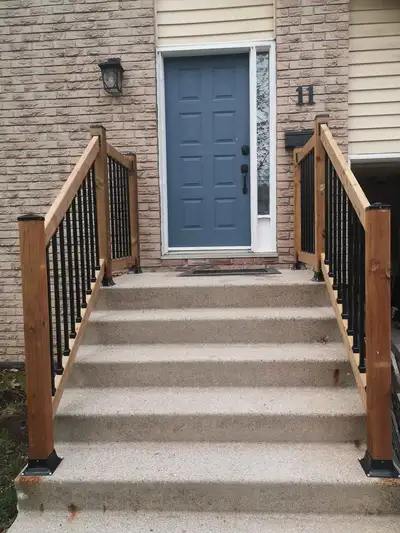 3 bedrooms 1 bath upper unit for rent