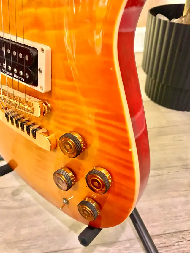 1994 Peavey Odyssey made in USA in Guitars in Ottawa - Image 11