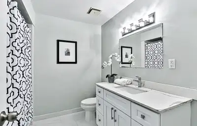 RENT A ROOM AT YONGE AND STEELS NEAR CENTER POINT MALL