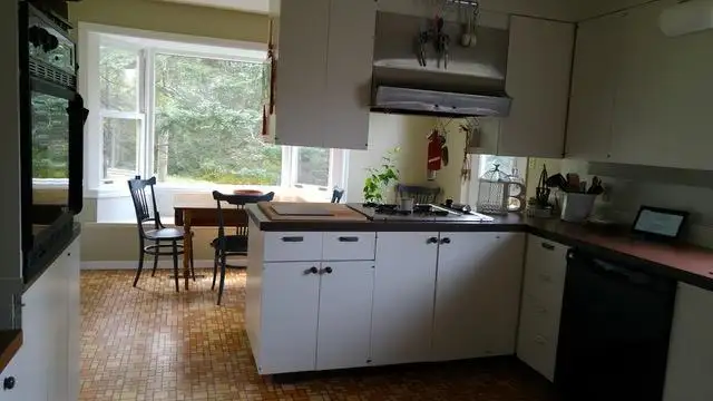 LARGE ROOM FOR RENT / NEAR UPEI / ALL INCLUSIVE RENT in Room Rentals & Roommates in Charlottetown - Image 8