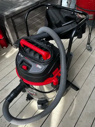 Selling my professional-grade RIDGID wet/dry vacuum (Model 1610RV0). It features a massive 16-gallon...