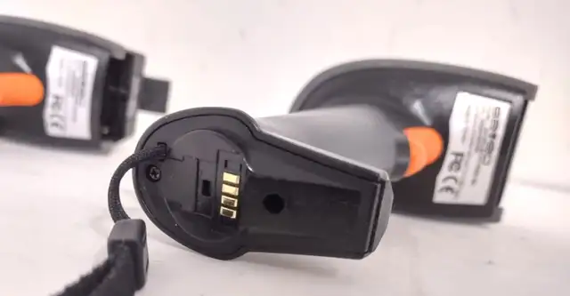 Lot of 2 Saven Cradle scan Bluetooth Barcode Scanner SAVEO-SCAN- in Printers, Scanners & Fax in Kitchener / Waterloo - Image 6